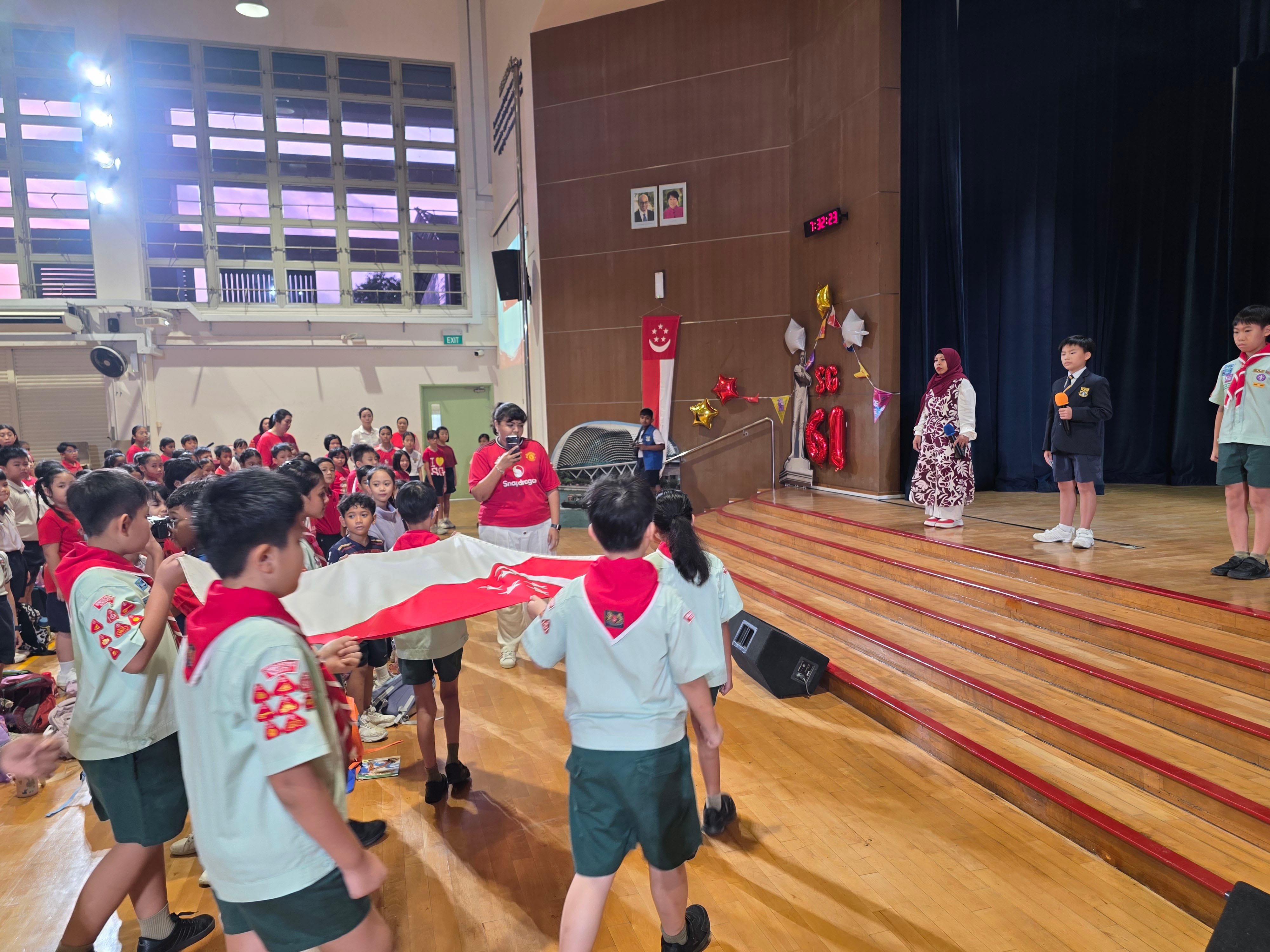 🤝 Pride in Leadership: Exemplifying respect and teamwork, our Cub Scouts anchor the Observance Ceremony with a proud march-in that highlights the importance of the national flag.